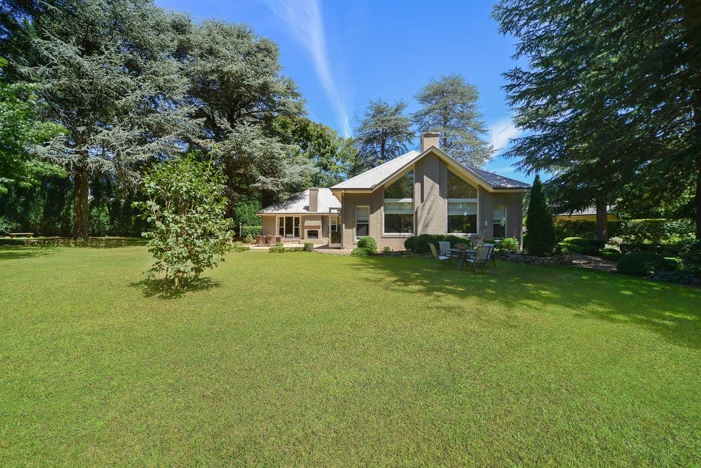 105 Osborne Road, Burradoo - Image 1