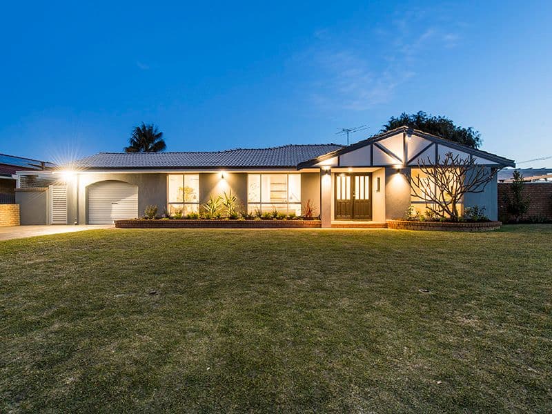 2 San Domingo Close, Safety Bay WA 6169, Safety Bay - Image 1