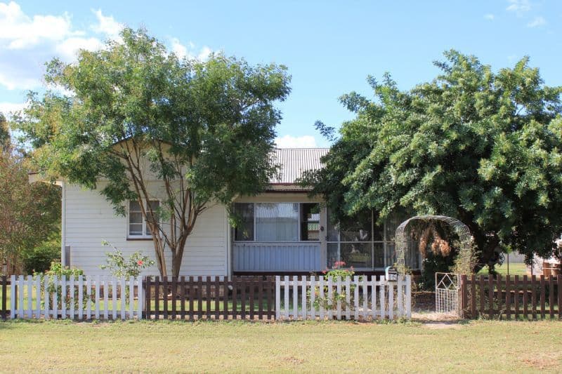 15 Russell Street, CHINCHILLA QLD 4413, Chinchilla - Image 1