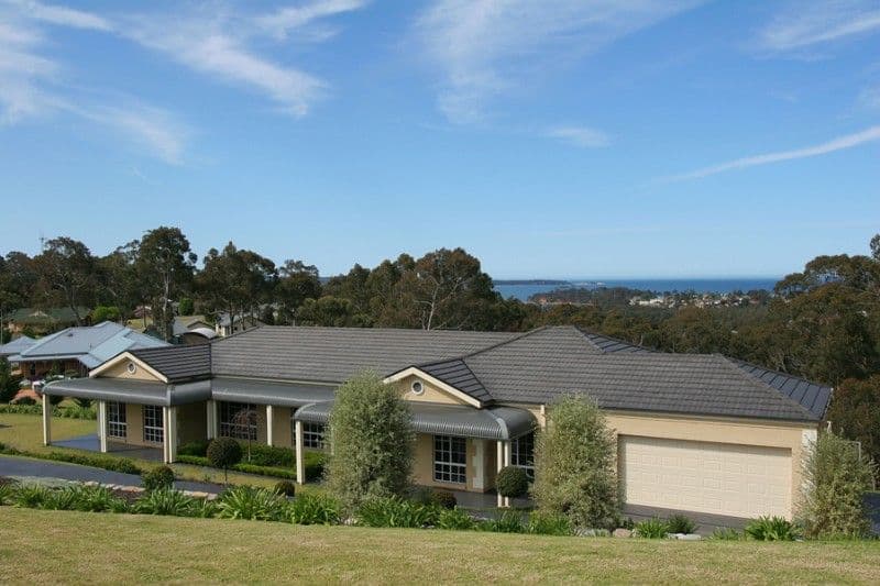 137 Vista Avenue, BATEMANS BAY NSW 2536, Batemans Bay - Image 1