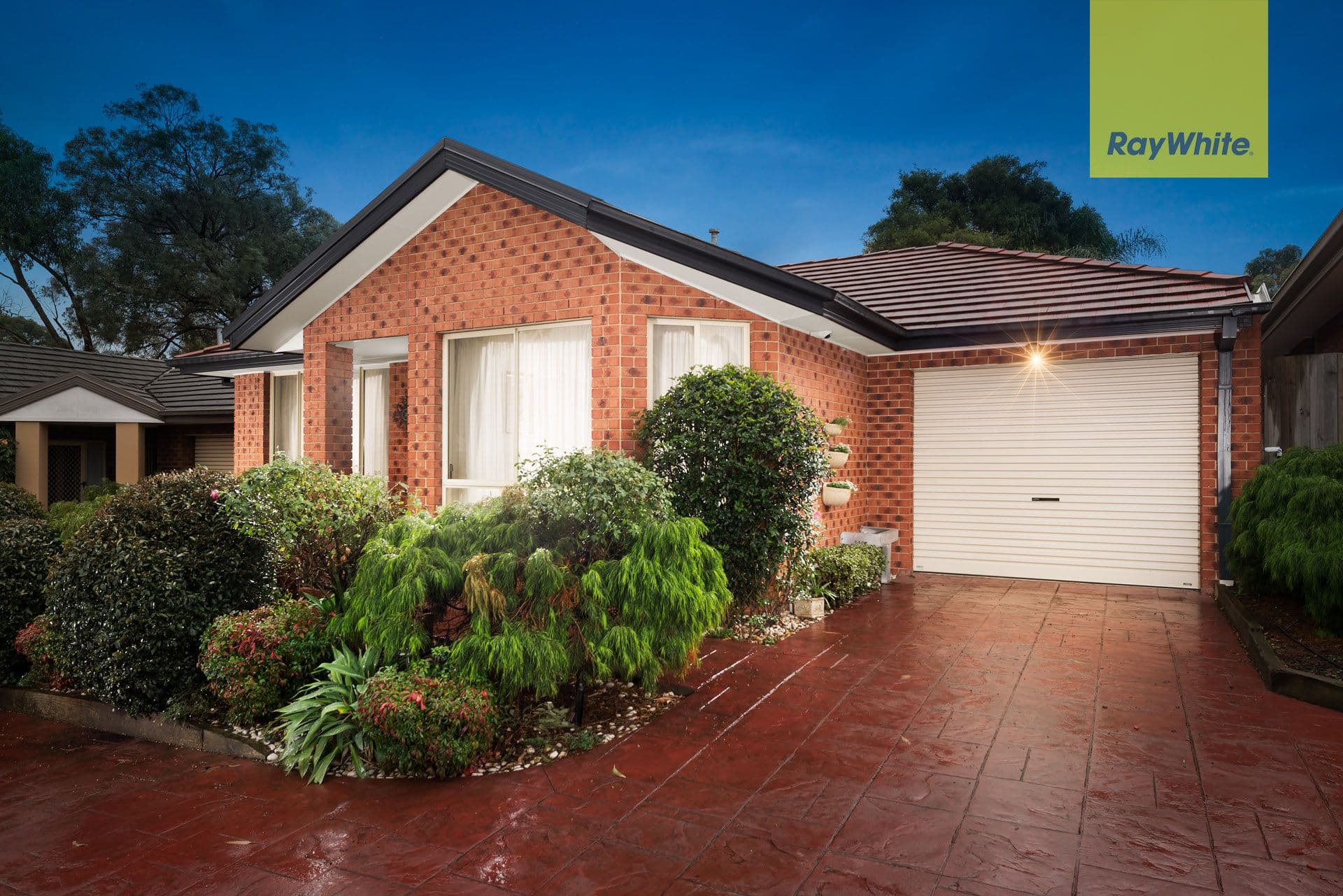 10A Pebble Beach Court, Sunbury, Sunbury - Image 1