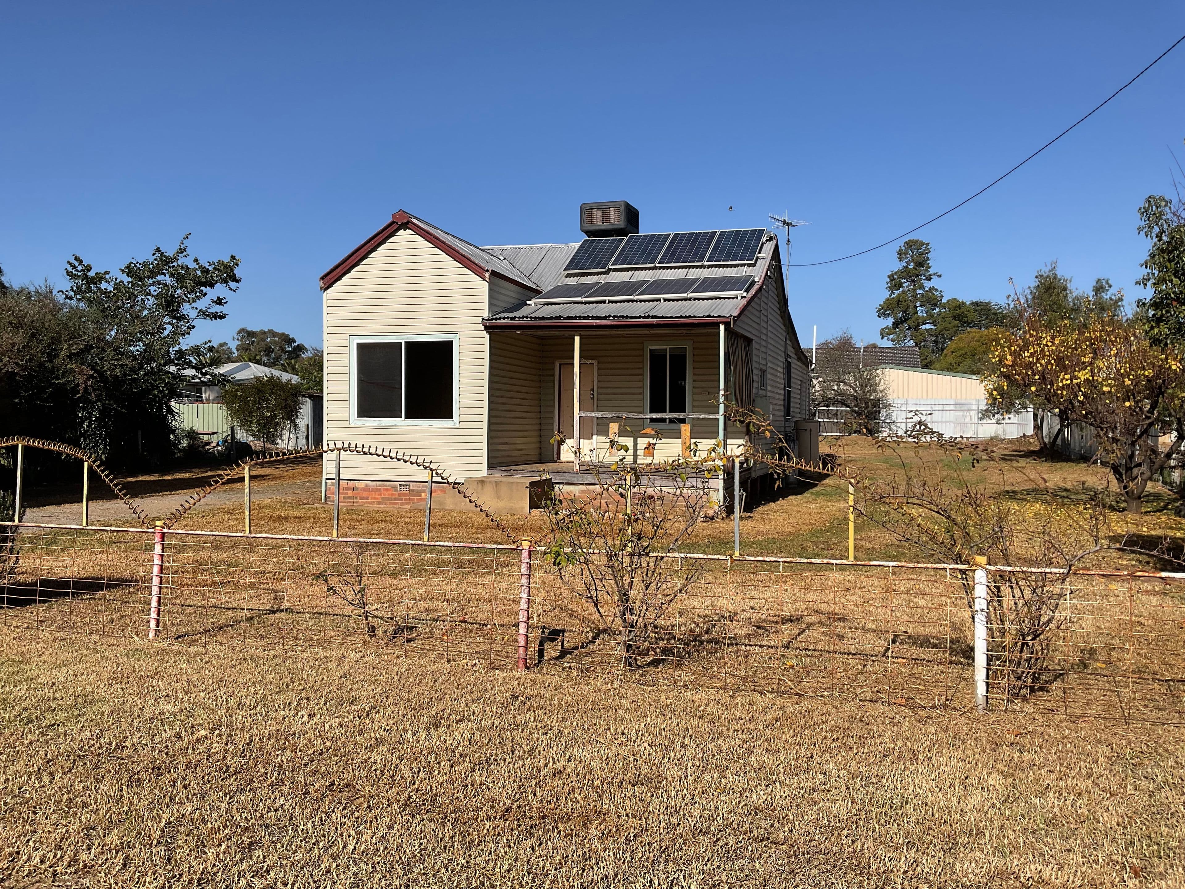 26 McAlister Street, Darlington Point NSW 2706, Darlington Point - Image 1