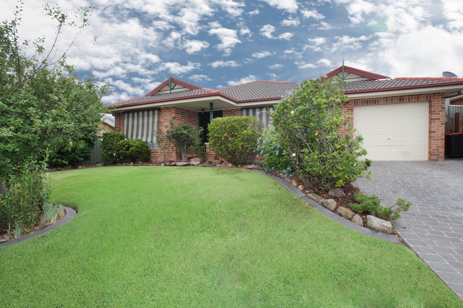 8 Kalua Place, GLENMORE PARK NSW 2745, Glenmore Park - Image 1