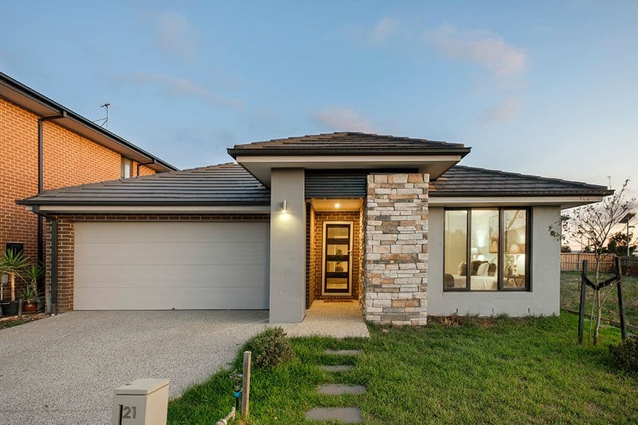 21 Ashwell Avenue, Williams Landing VIC 3027, Williams Landing - Image 1