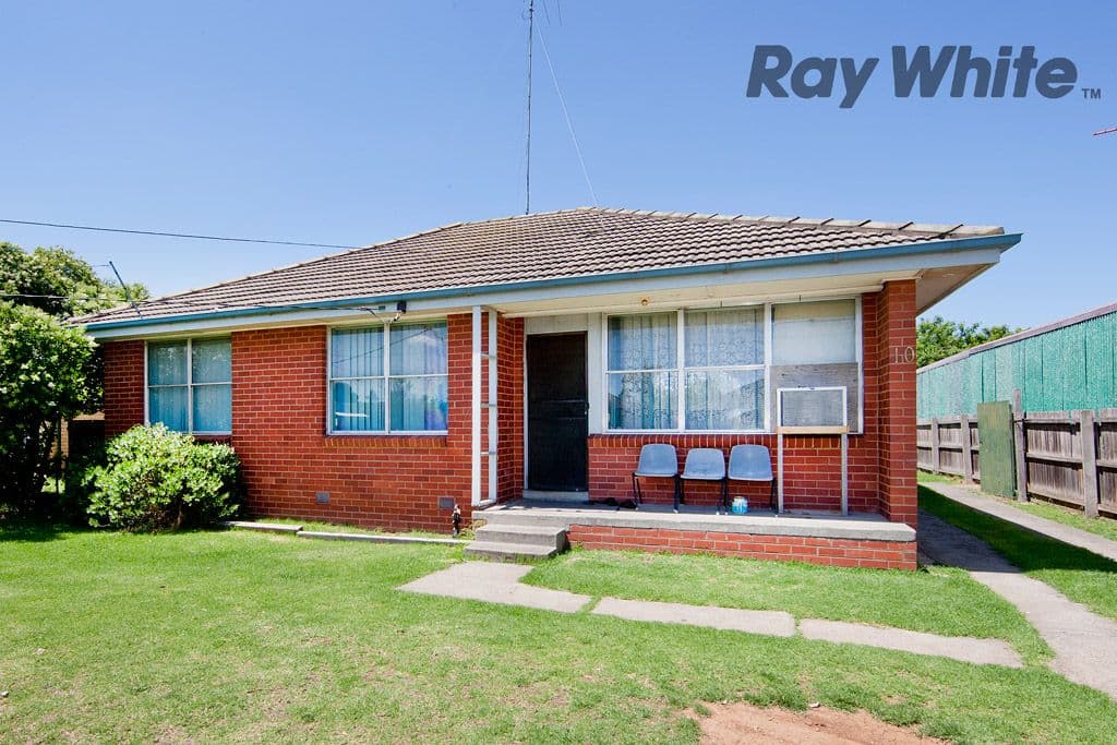 10 Chirnside Crescent, LAVERTON VIC 3028, Laverton - Image 1