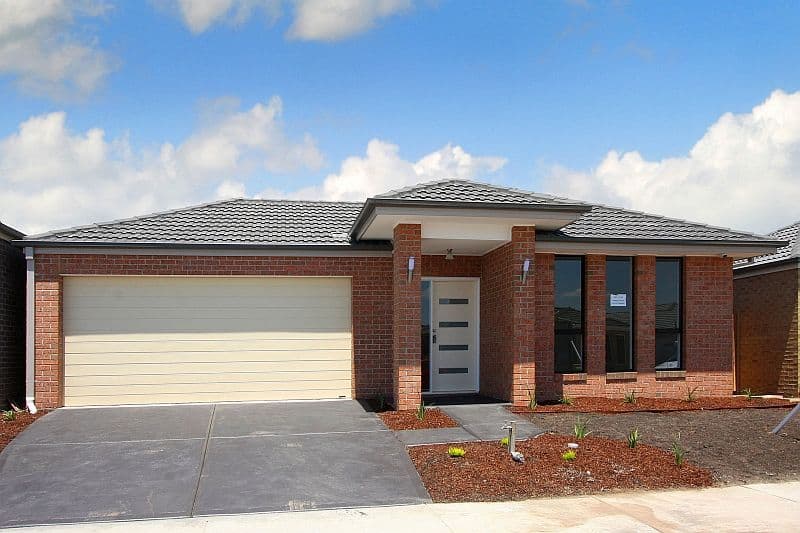 8 Jezwing Avenue, SOUTH MORANG VIC 3752, South Morang - Image 1