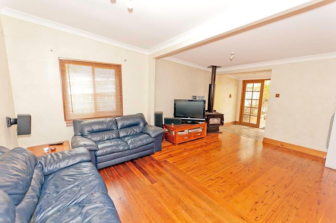 24 Hay Street, HELENSBURGH NSW 2508, Helensburgh - Image 1