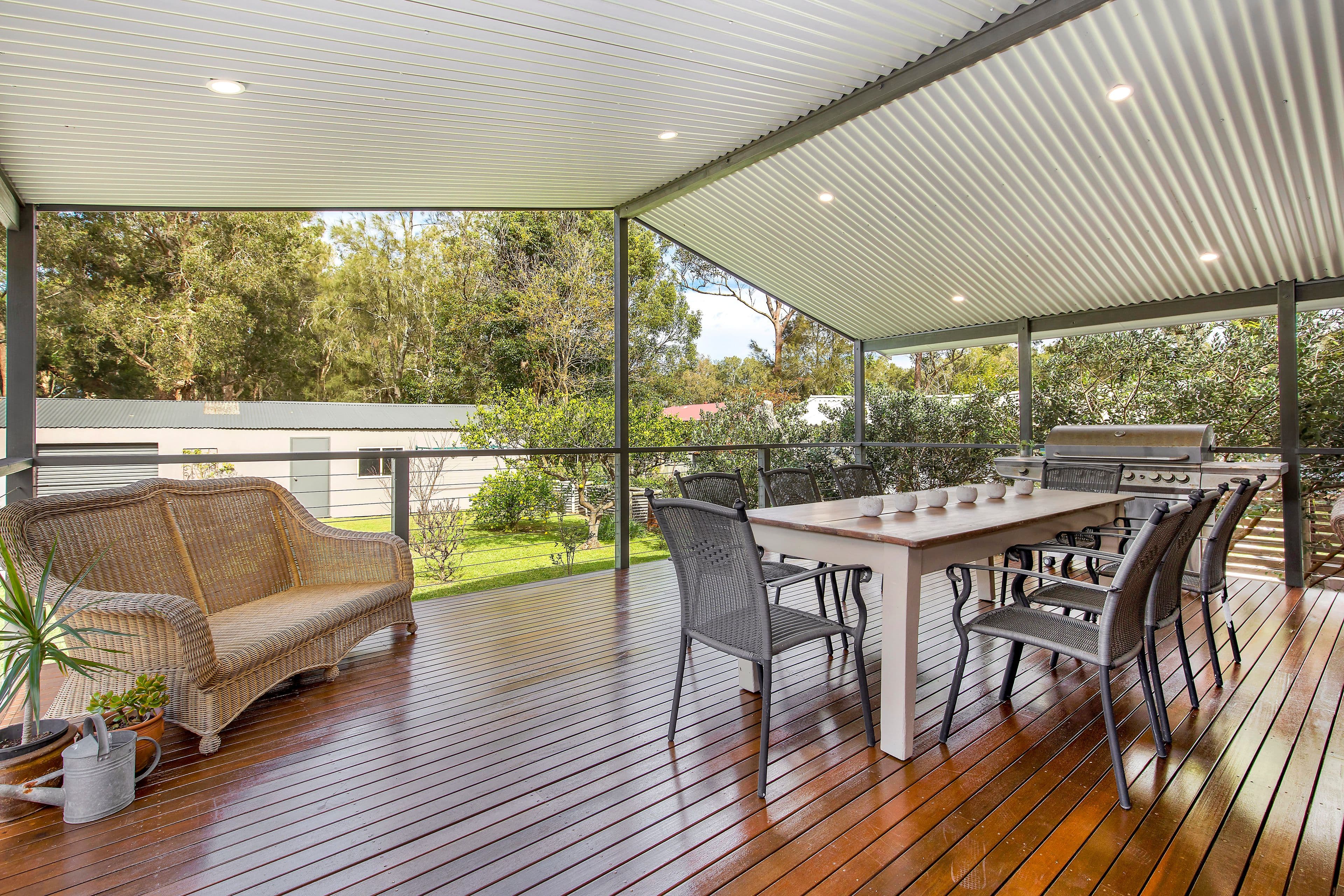 11 Warner Avenue, Tuggerawong - Image 1