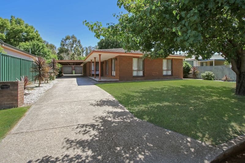 562 Roach Street, Lavington - Image 1