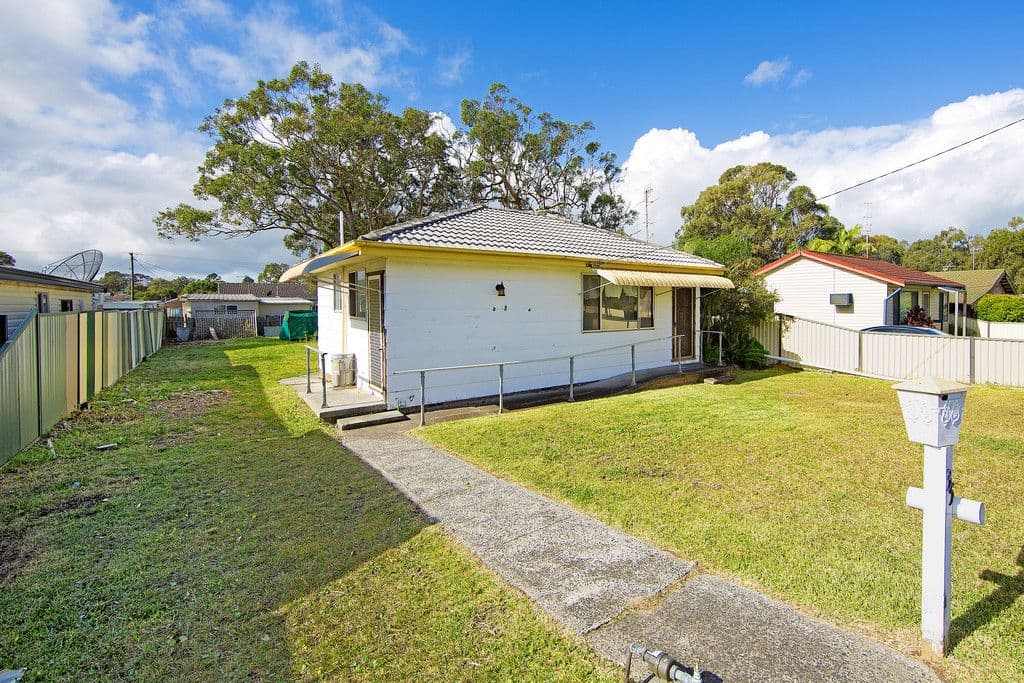 35 Brennon Road, Gorokan NSW 2263, Gorokan - Image 1