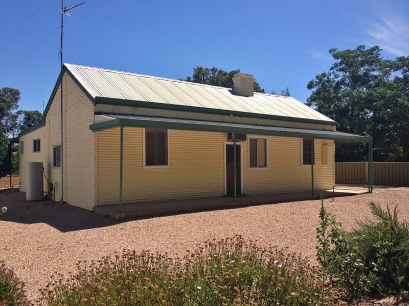 27 North Terrace, Snowtown SA 5520, Snowtown - Image 1