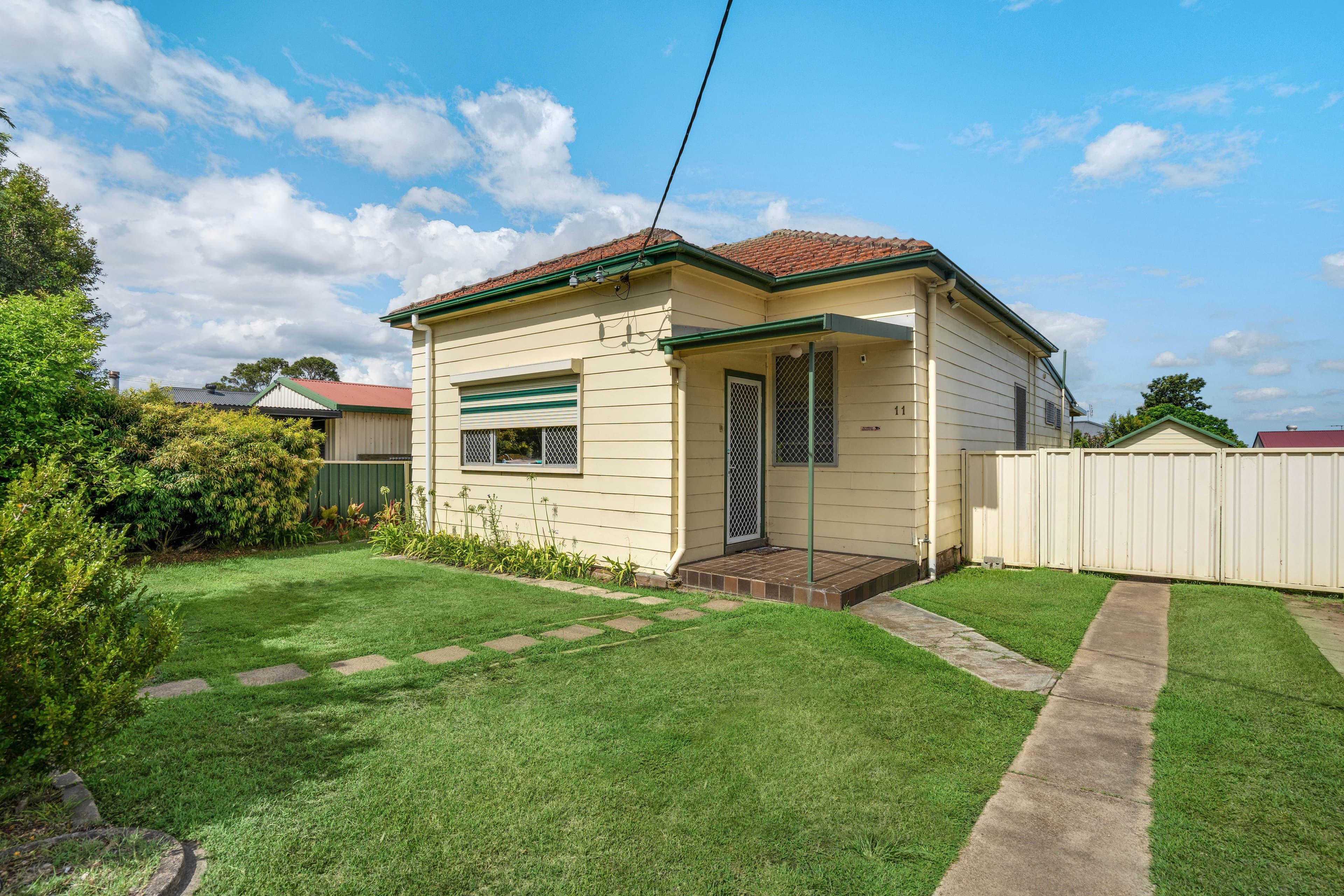 11 Young Street, Rutherford NSW 2320, Rutherford - Image 1