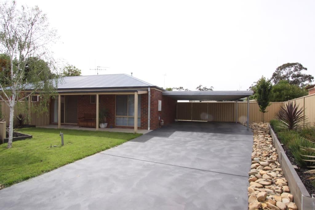 6 Parklane Court, KANGAROO FLAT VIC 3555, Kangaroo Flat - Image 1
