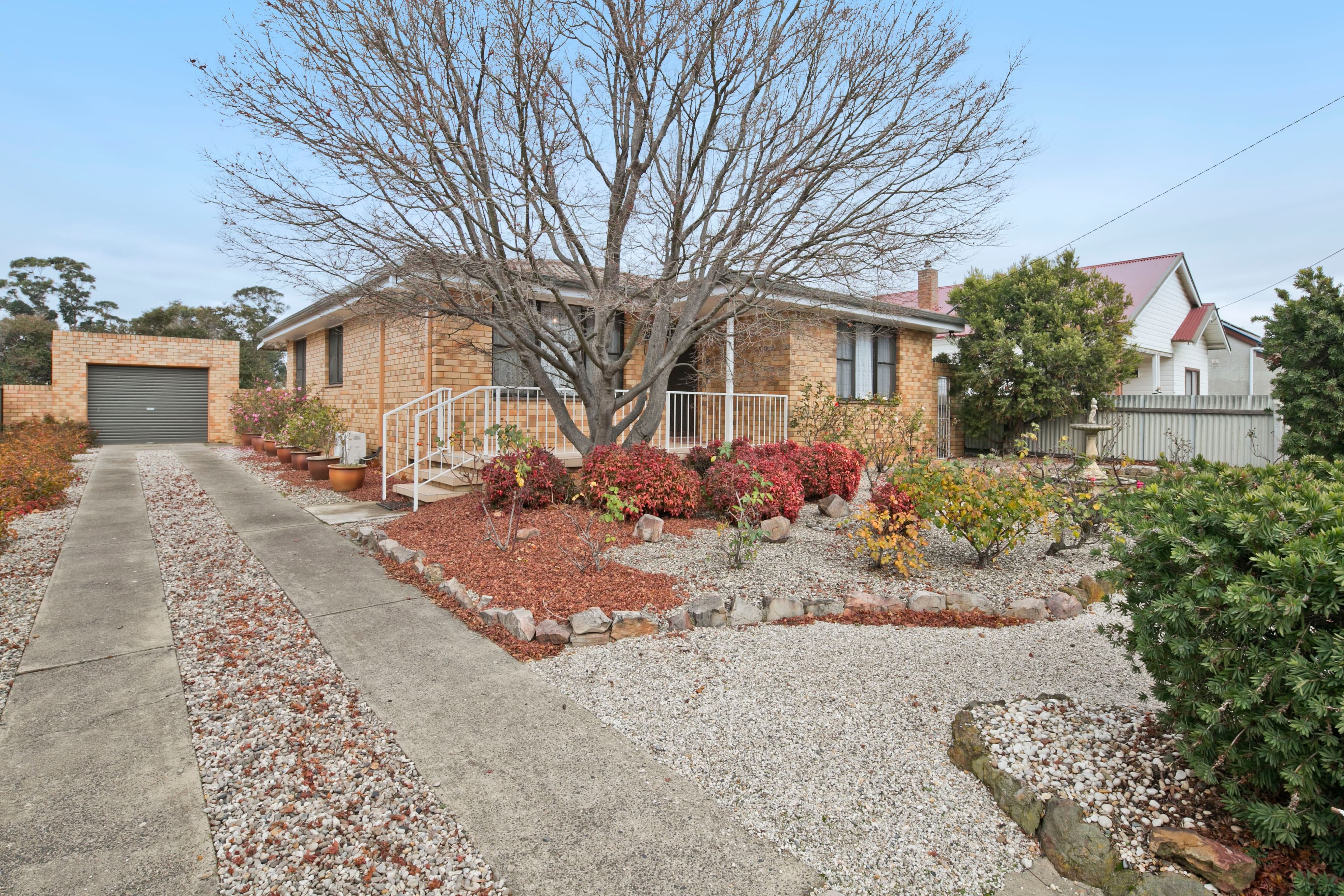 16 Chatsbury Street, Goulburn - Image 1