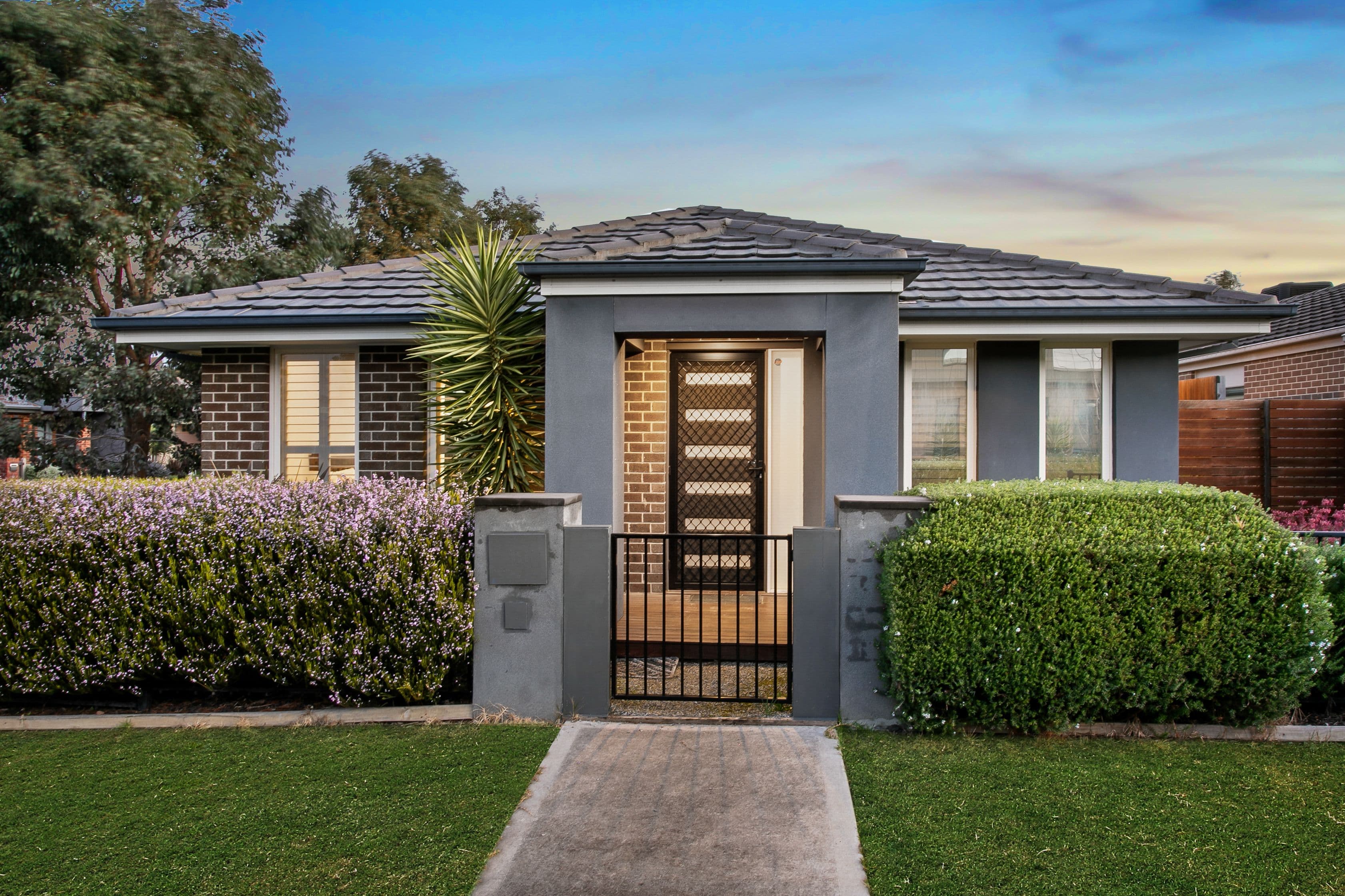 2 Topaz Way, Officer VIC 3809, Officer - Image 1