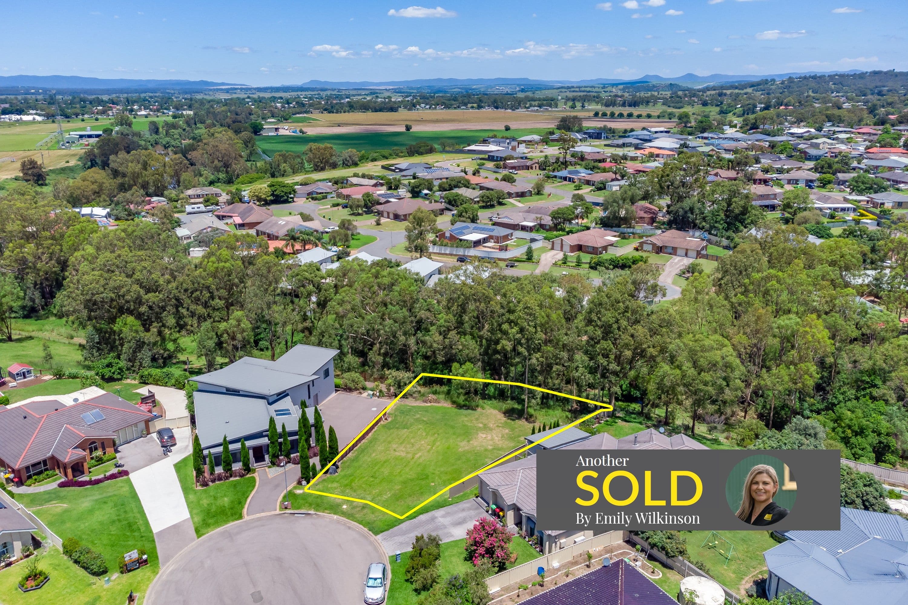 6 Knox Close, Singleton NSW 2330, Singleton - Image 1