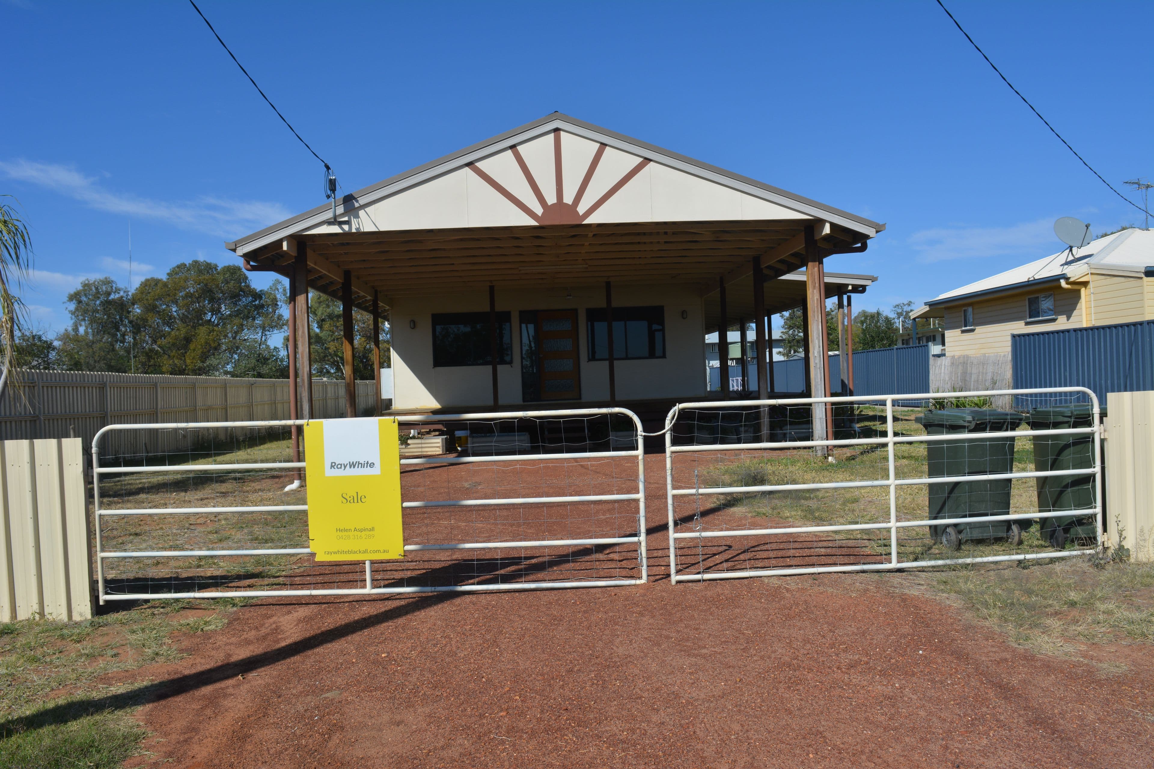 22 Bedford Street, Blackall QLD 4472, Blackall - Image 1