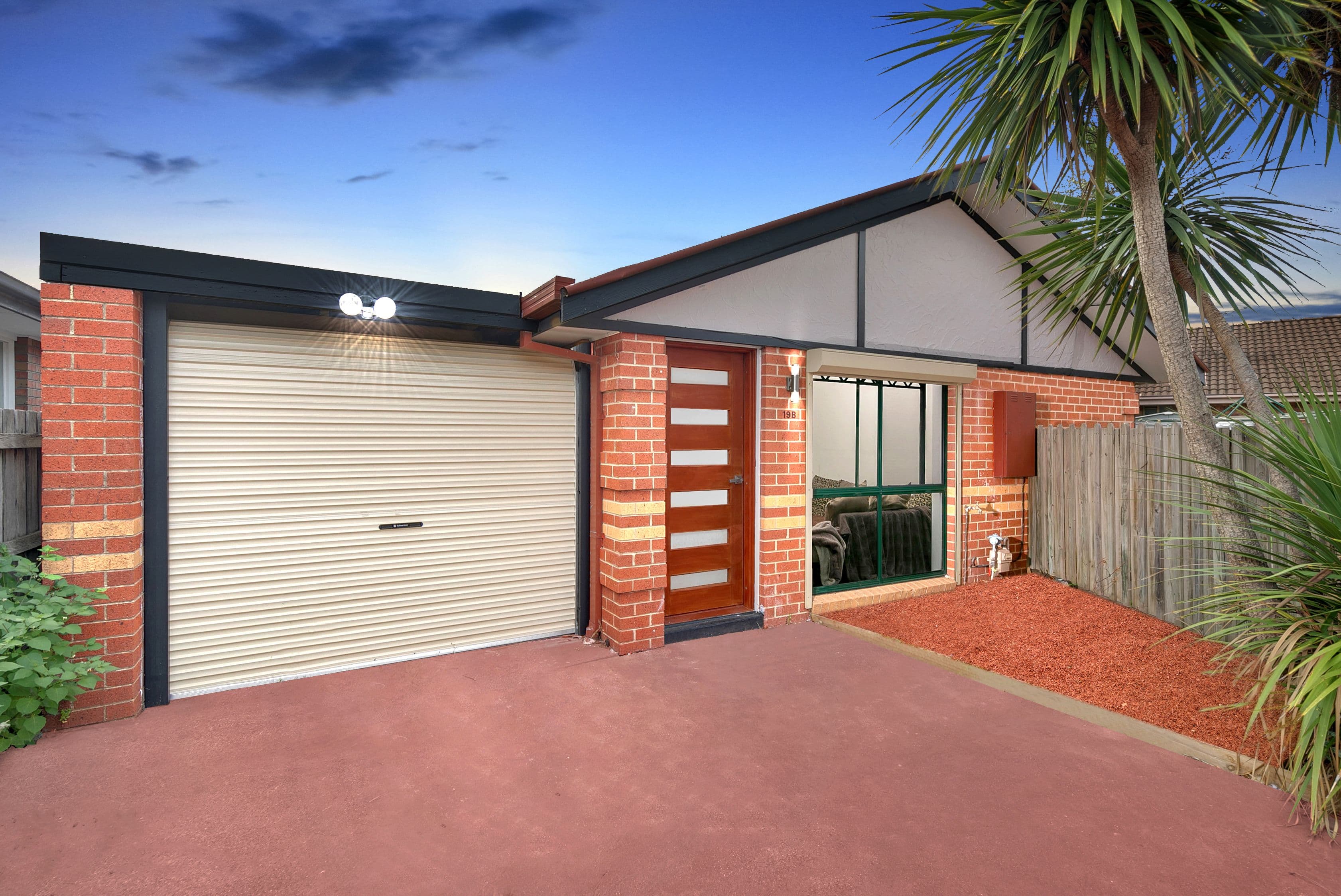 19B Manningtree Parade, Craigieburn VIC 3064, Craigieburn - Image 1