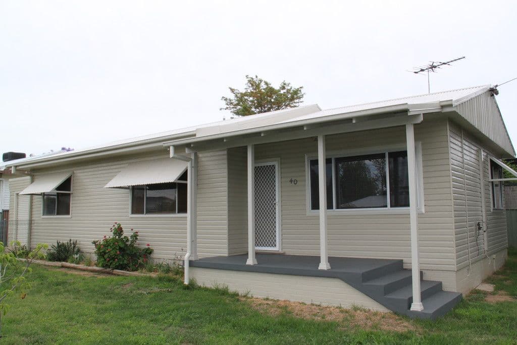 40 Oak Street, Tamworth NSW 2340, Tamworth - Image 1