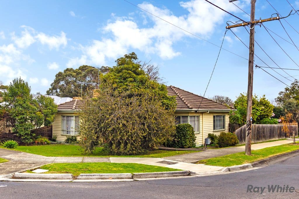 32 Indra Road, Blackburn South VIC 3130, Blackburn South - Image 1