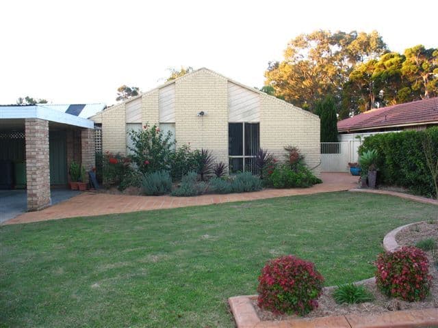 8 Scarsborough Crescent, BLIGH PARK NSW 2756, Bligh Park - Image 1