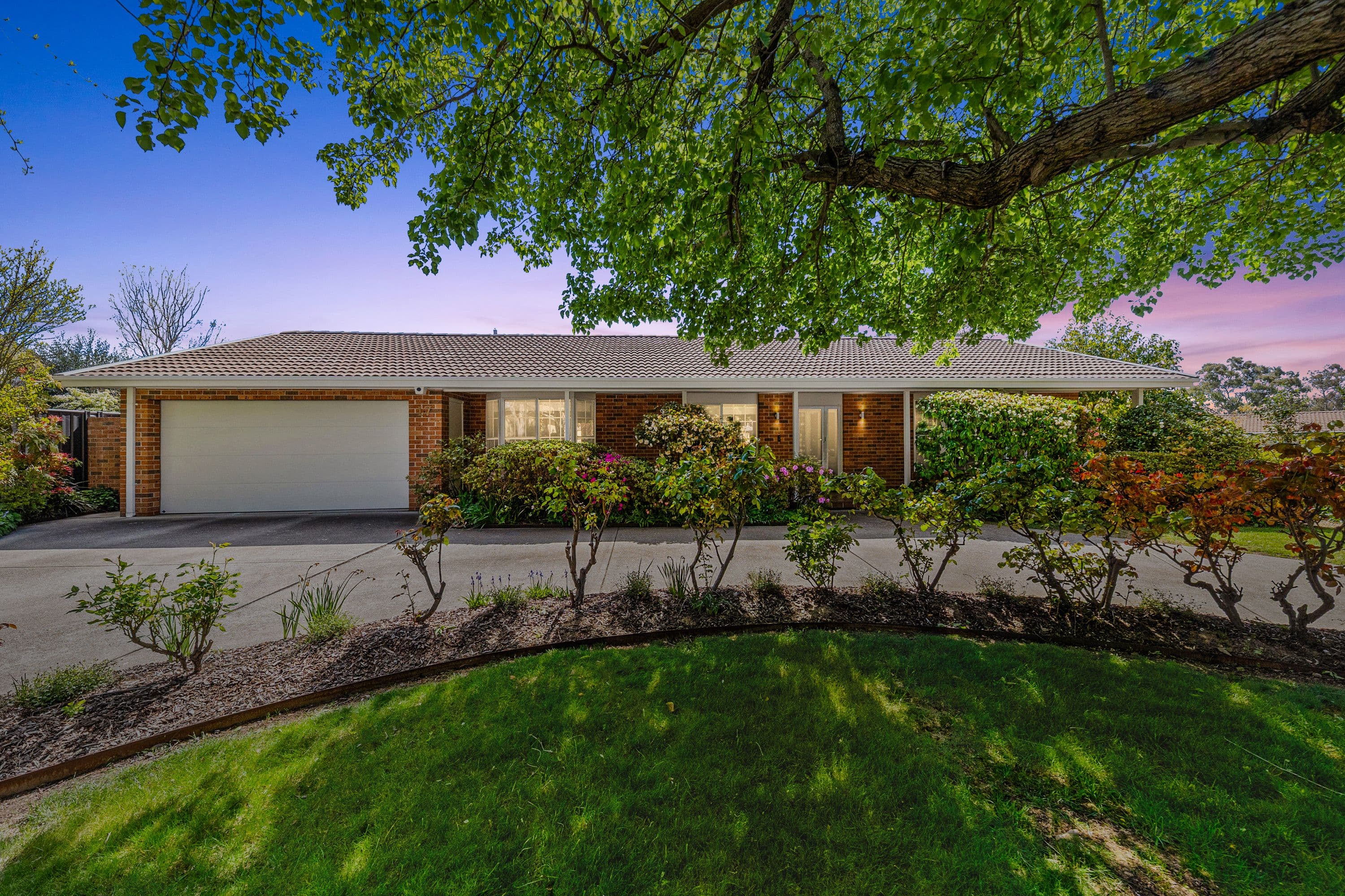 17 Fremantle Drive, Stirling ACT 2611, Stirling - Image 1
