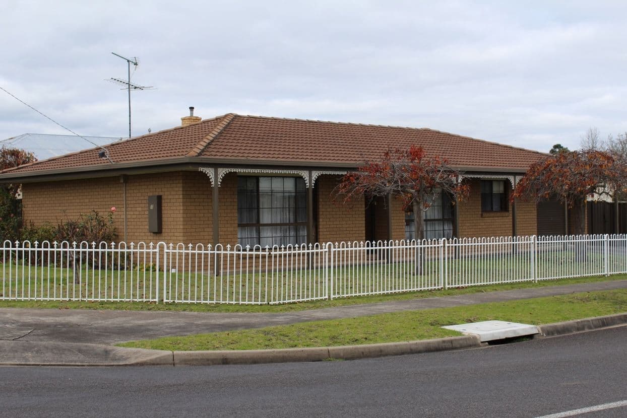 10 Strachan Street, Hamilton VIC 3300, Hamilton - Image 1