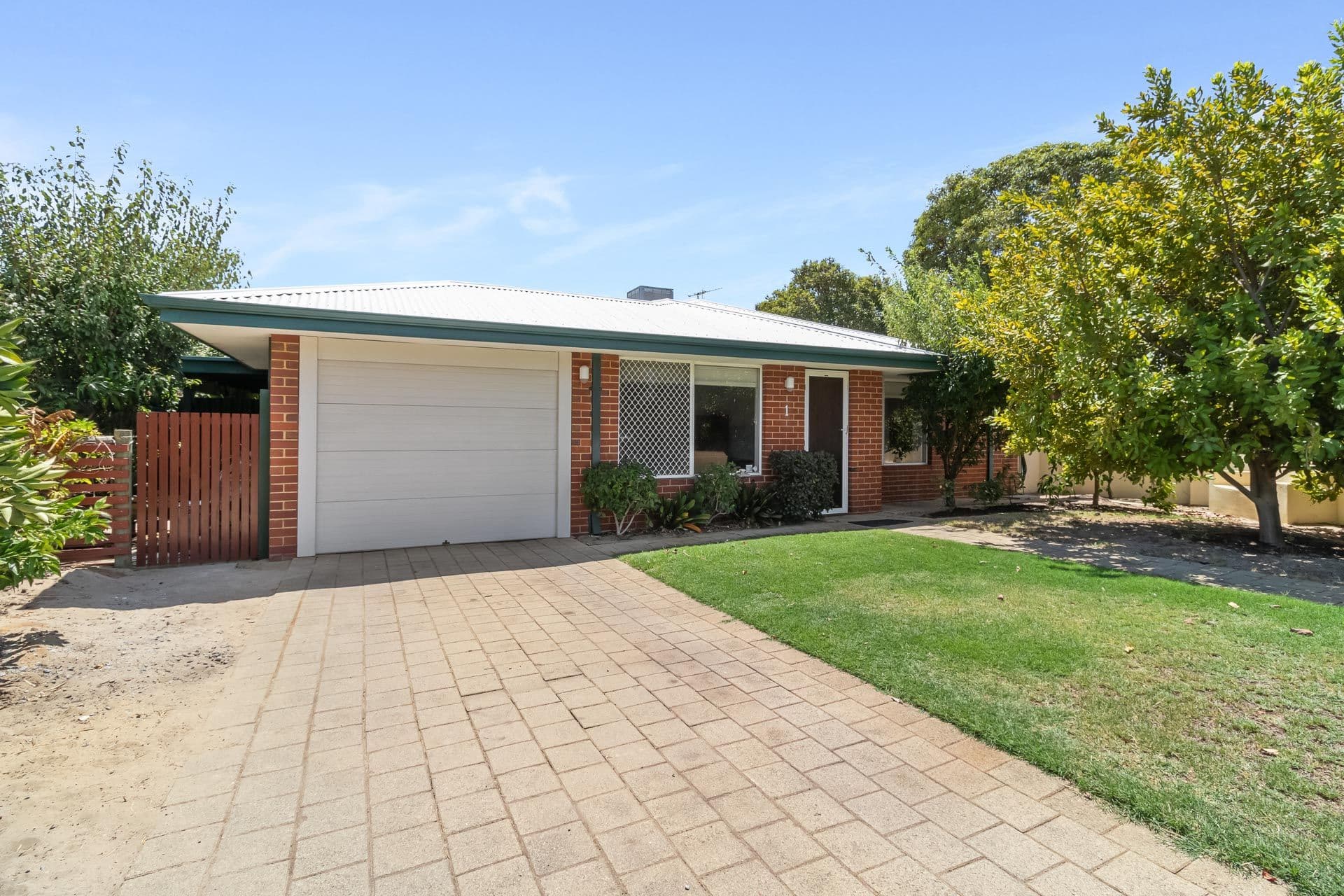 1 Dray Court, Belmont WA 6104, Belmont - Image 1