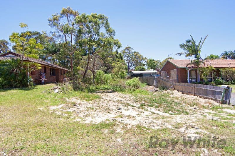 15 Eyre Crescent, SAN REMO NSW 2262, San Remo - Image 1