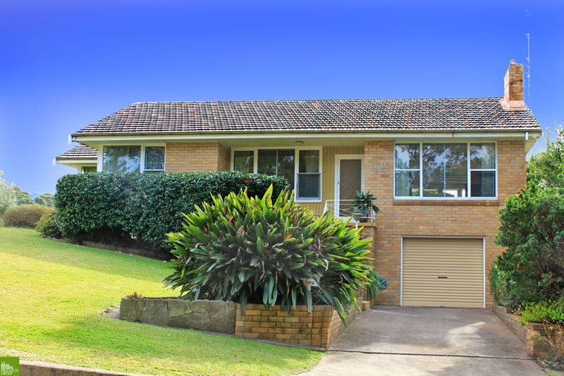 90 Dumfries Avenue, MOUNT OUSLEY NSW 2519, Mount Ousley - Image 1