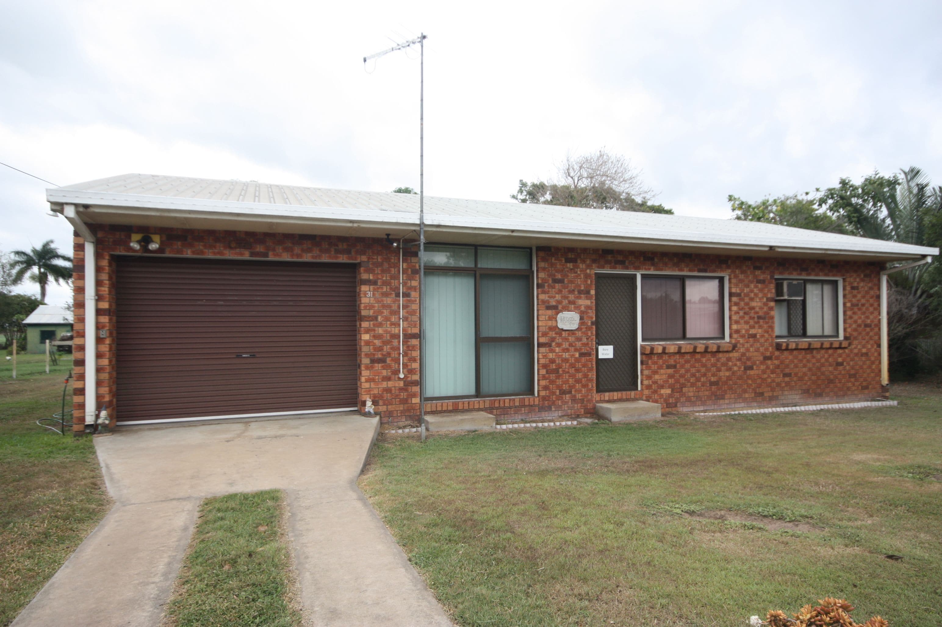 31 Bowling Green Street, Brandon QLD 4808, Brandon - Image 1