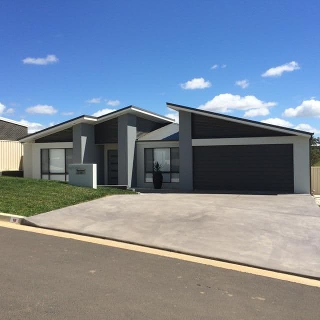 18 Downey Crescent, Orange NSW 2800, Orange - Image 1