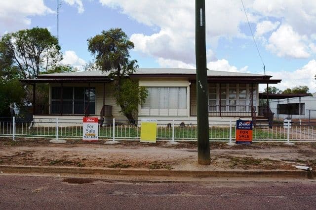 27 Coronation Drive, Blackall QLD 4472, Blackall - Image 1