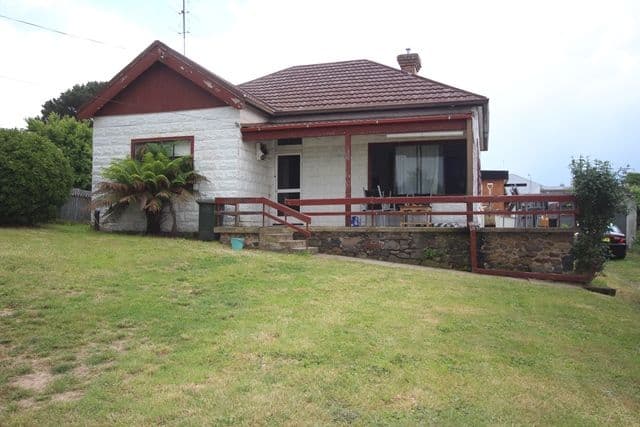 117 Queen Street, Oberon - Image 1