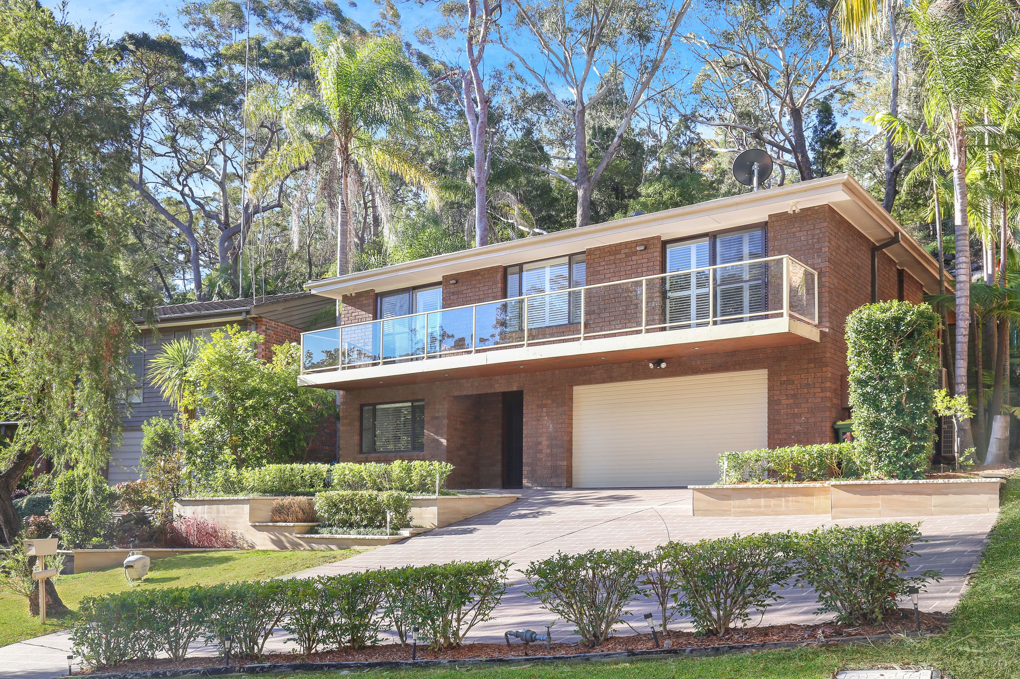 17 Glenhaven Place, Oyster Bay - Image 1
