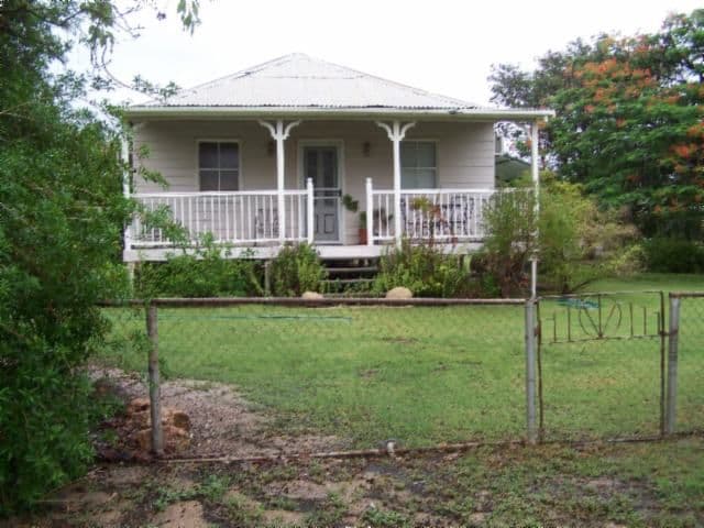 16 Moran, HUGHENDEN QLD 4821, Hughenden - Image 1