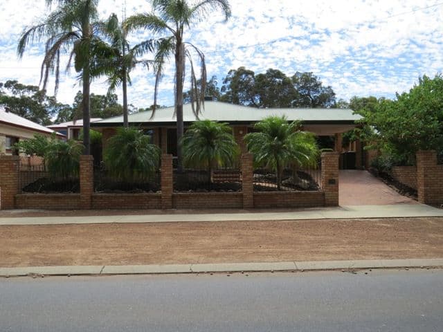 18A Williams Street, KALAMUNDA WA 6076, Kalamunda - Image 1