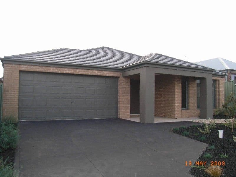 15 Kanuka Circuit, CAROLINE SPRINGS VIC 3023, Caroline Springs - Image 1