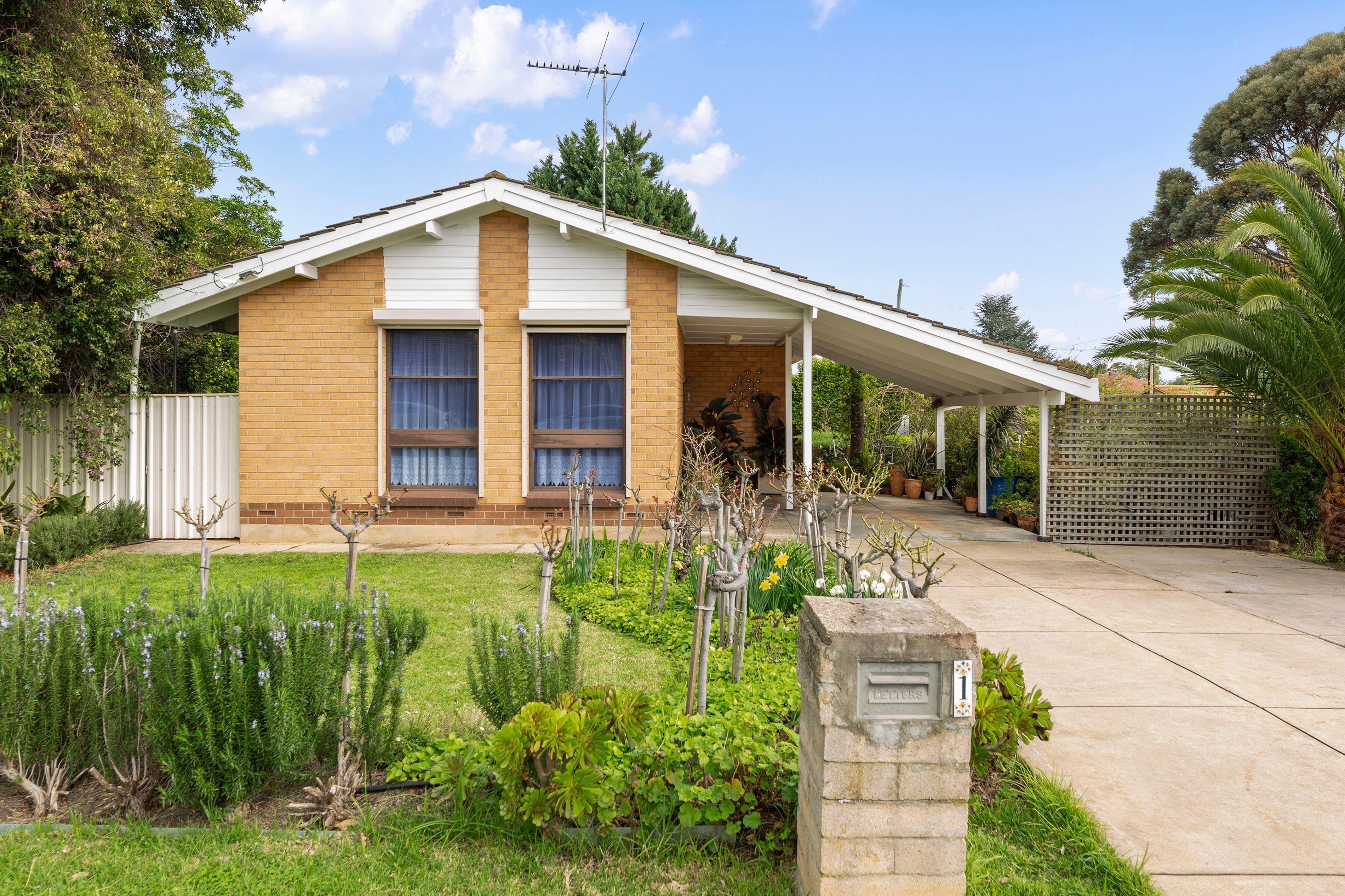 1 Albany Terrace, Valley View SA 5093, Valley View - Image 1