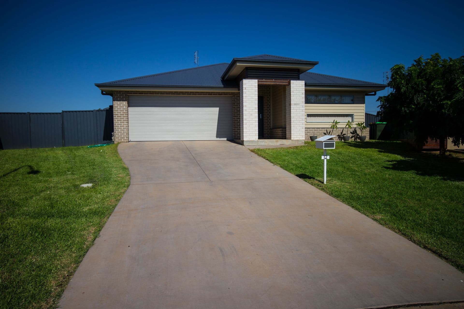 12 Mossgiel Close, Parkes - Image 1