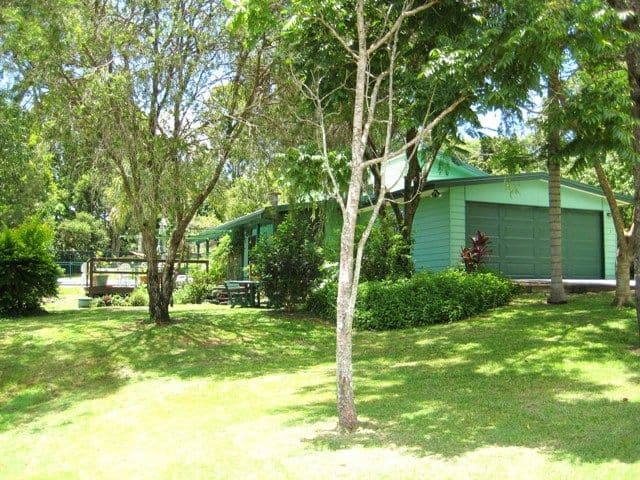 3 Heeterra Court, ELANORA QLD 4221, Elanora - Image 1