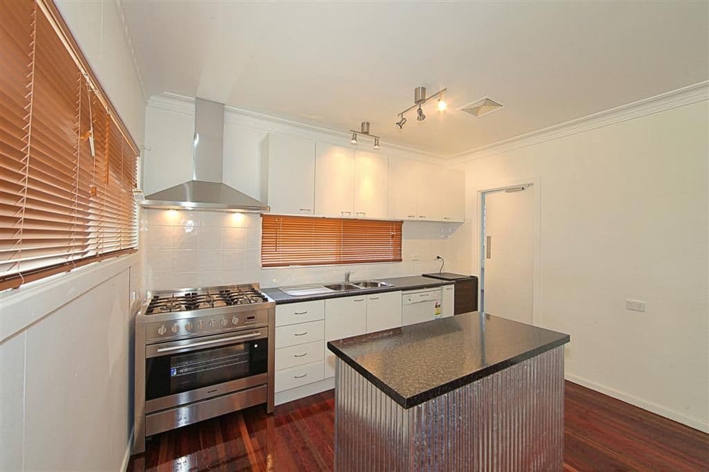 1 Lovers Walk, WOONGARRA QLD 4670, Woongarra - Image 1