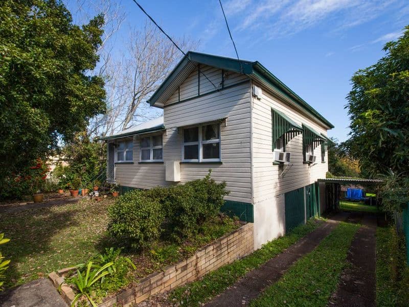 2 Lamont Road, Wilston - Image 1