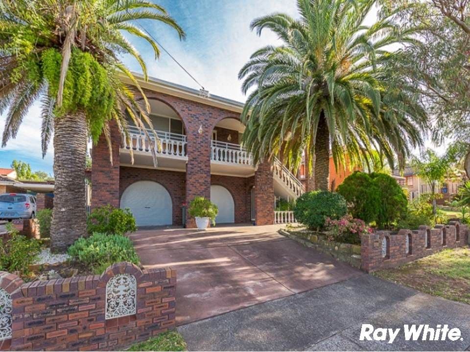 8 Loftus Drive, Barrack Heights NSW 2528, Barrack Heights - Image 1