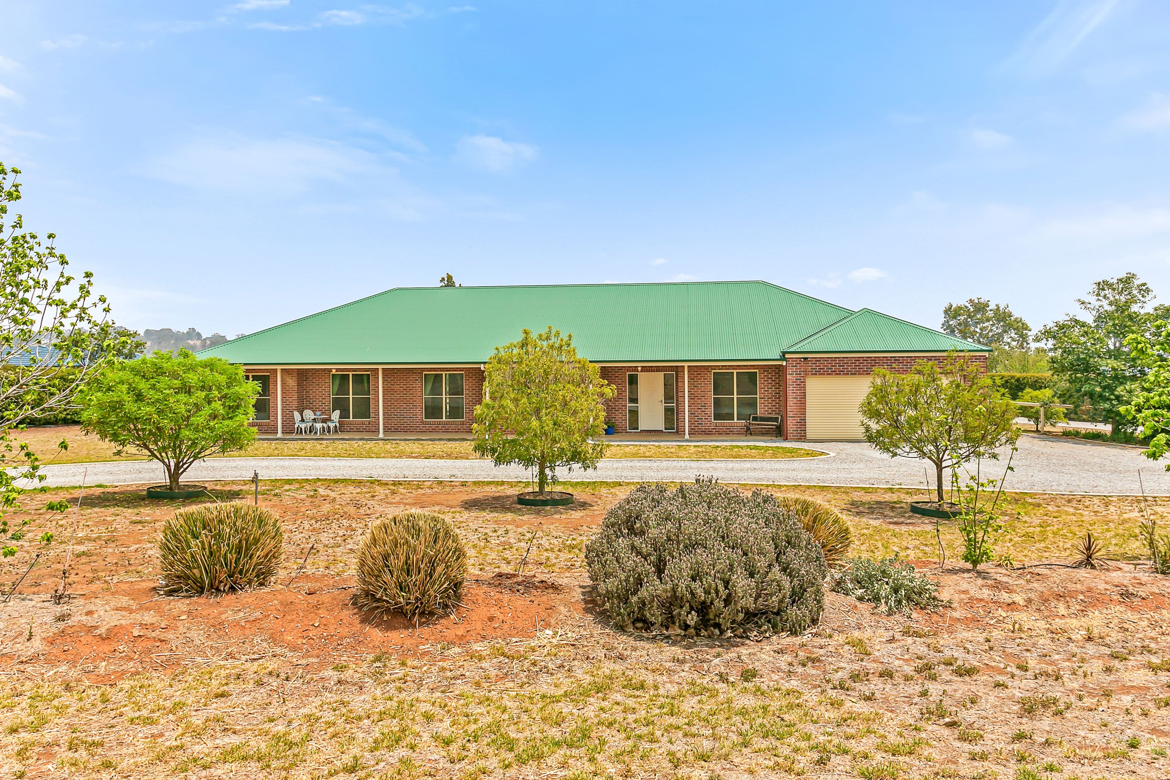 19 Barrington Drive, Tamworth NSW 2340, Tamworth - Image 1