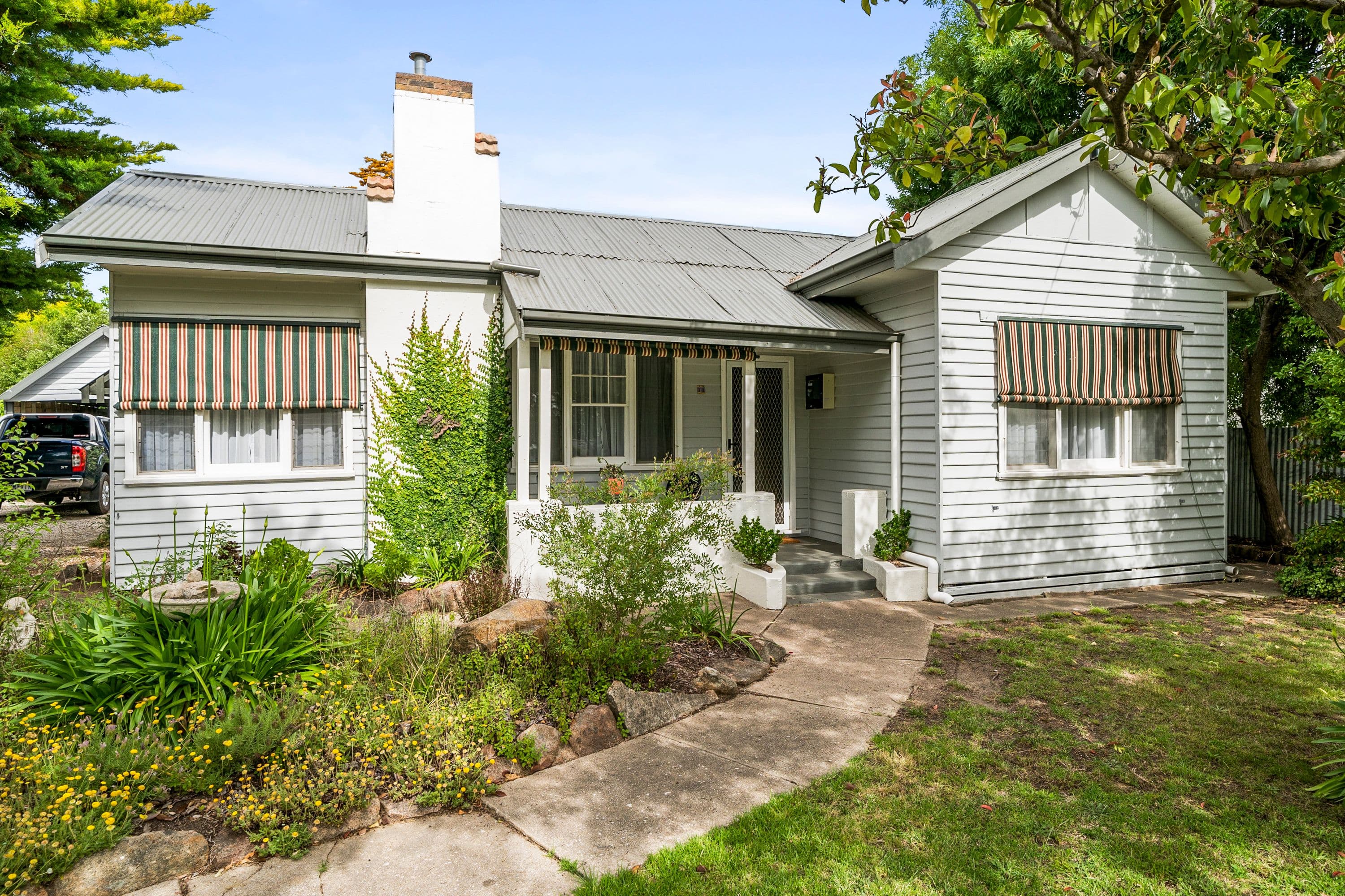 11 Weir Street, Euroa VIC 3666, Euroa - Image 1