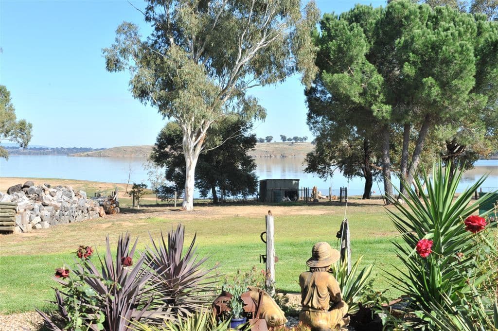 50 Lakeside Boulevard, HEATHCOTE VIC 3523, Heathcote - Image 1