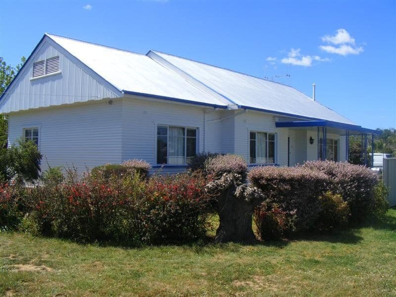2 Belmore Street, COWRA NSW 2794, Cowra - Image 1