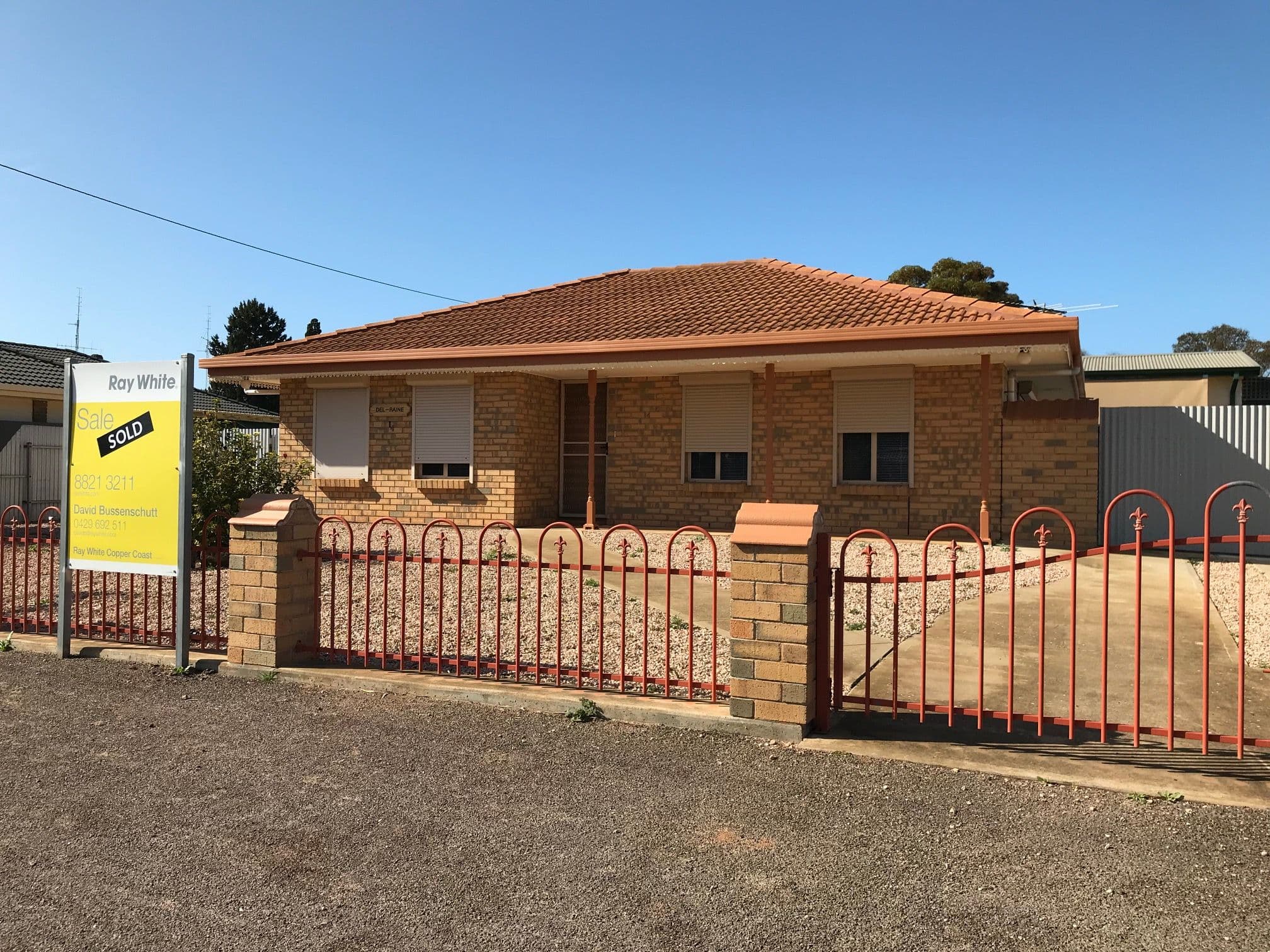 4 Winkin Avenue, Gymea Bay, Gymea Bay - Image 1