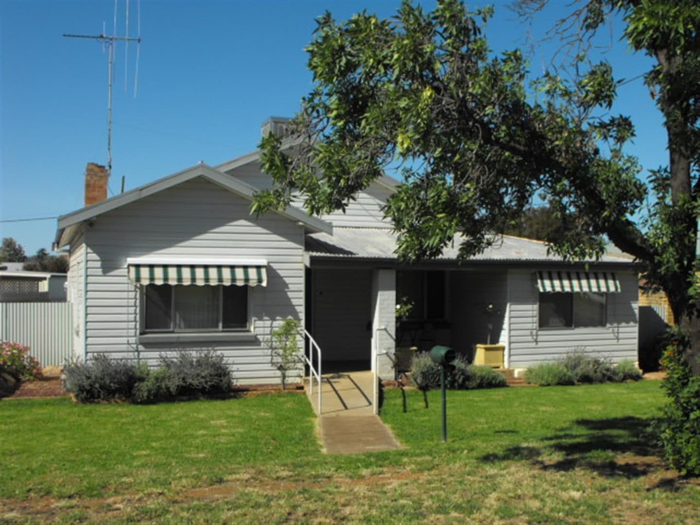 109 Dalton Street, PARKES NSW 2870, Parkes - Image 1